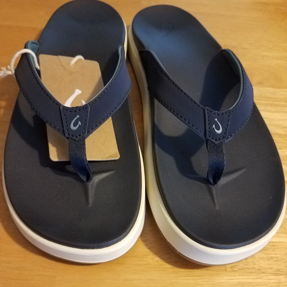 OLUKAI WOMENS SANDALS